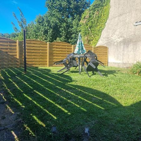 Jolie Petite Maison Dans Village Fortifie Brigueuil Exteriör bild