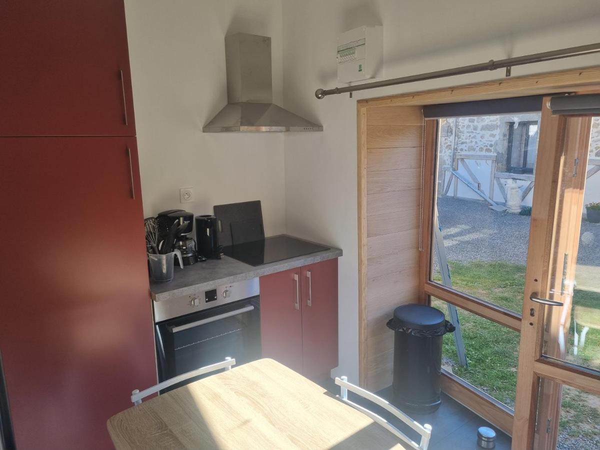 Jolie Petite Maison Dans Village Fortifie Brigueuil Exteriör bild